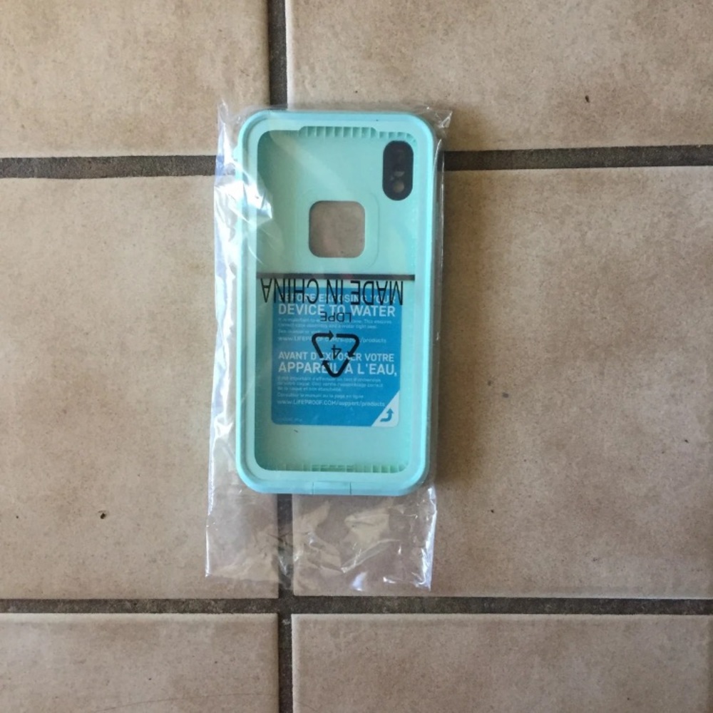 iPhone XS Max Lifeproof Case